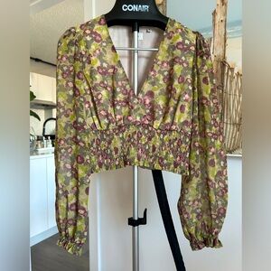 Aritzia Wilfred flower pattern blouse